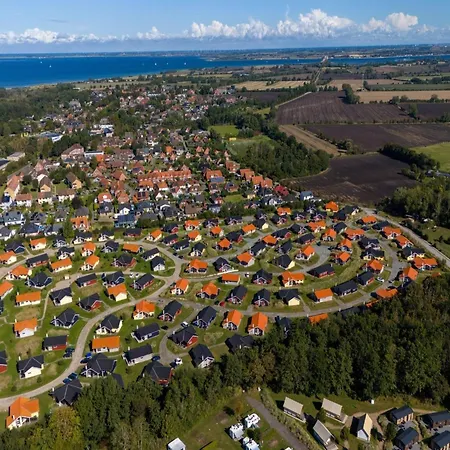 Familienlodge Fuer 10 Personen Mit Sauna بيت للعطل Großenbrode